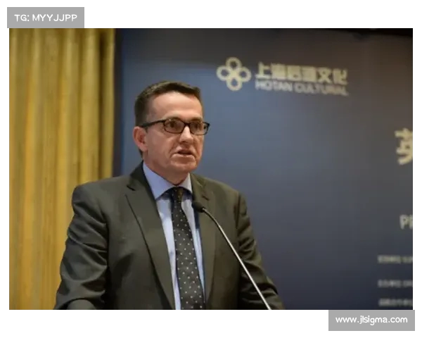 英超官方发布会现场直播全面解析精彩内容与未来发展规划 英超官方发布会现场直播全面解析精彩内容与未来发展规划